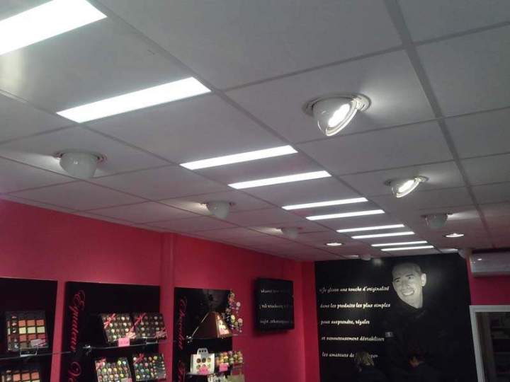 Système éclairage local commercial Feurs