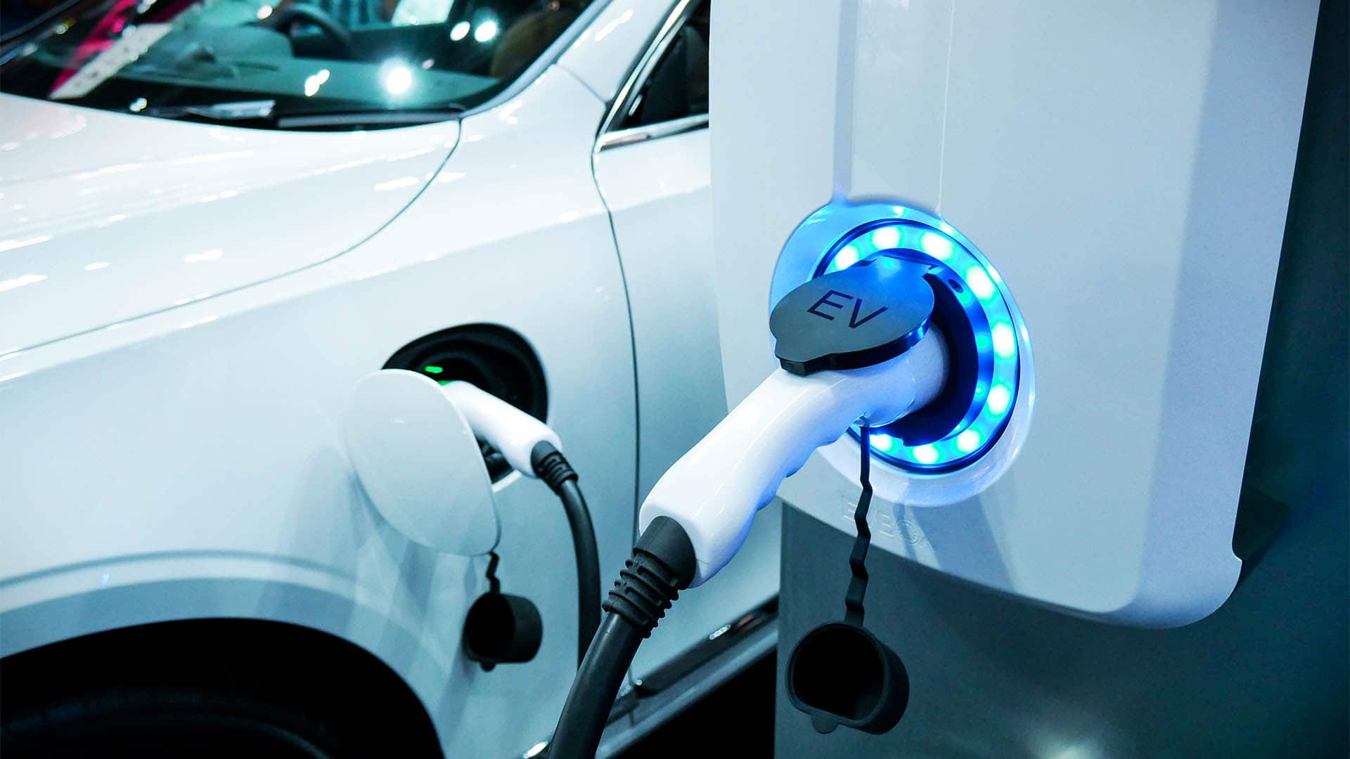 Installation borne de recharge voiture électrique, Andrézieux-Bouthéon